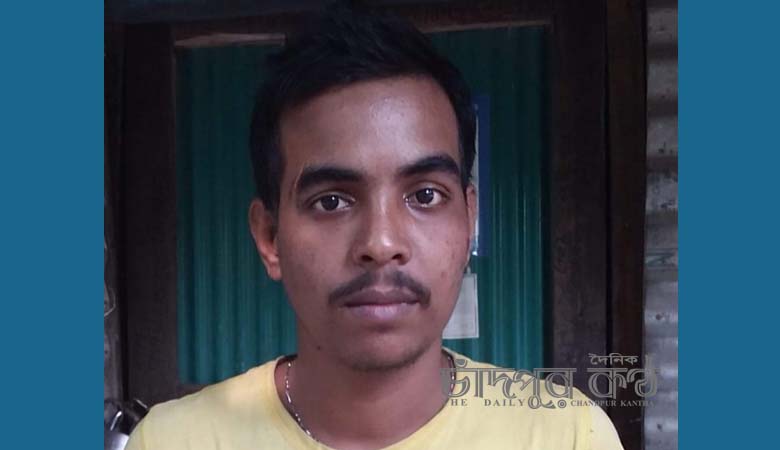 মাছের ফেরিওয়ালা সজীব বিবিএস শিক্ষার্থী!