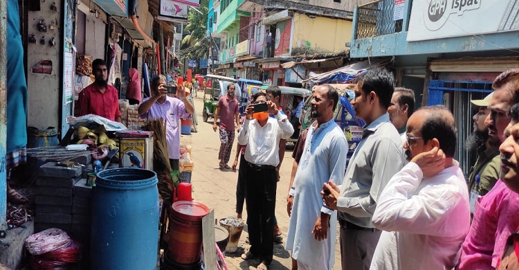কচুয়ার রহিমানগর বাজারে ভয়াবহ অগ্নিকান্ড