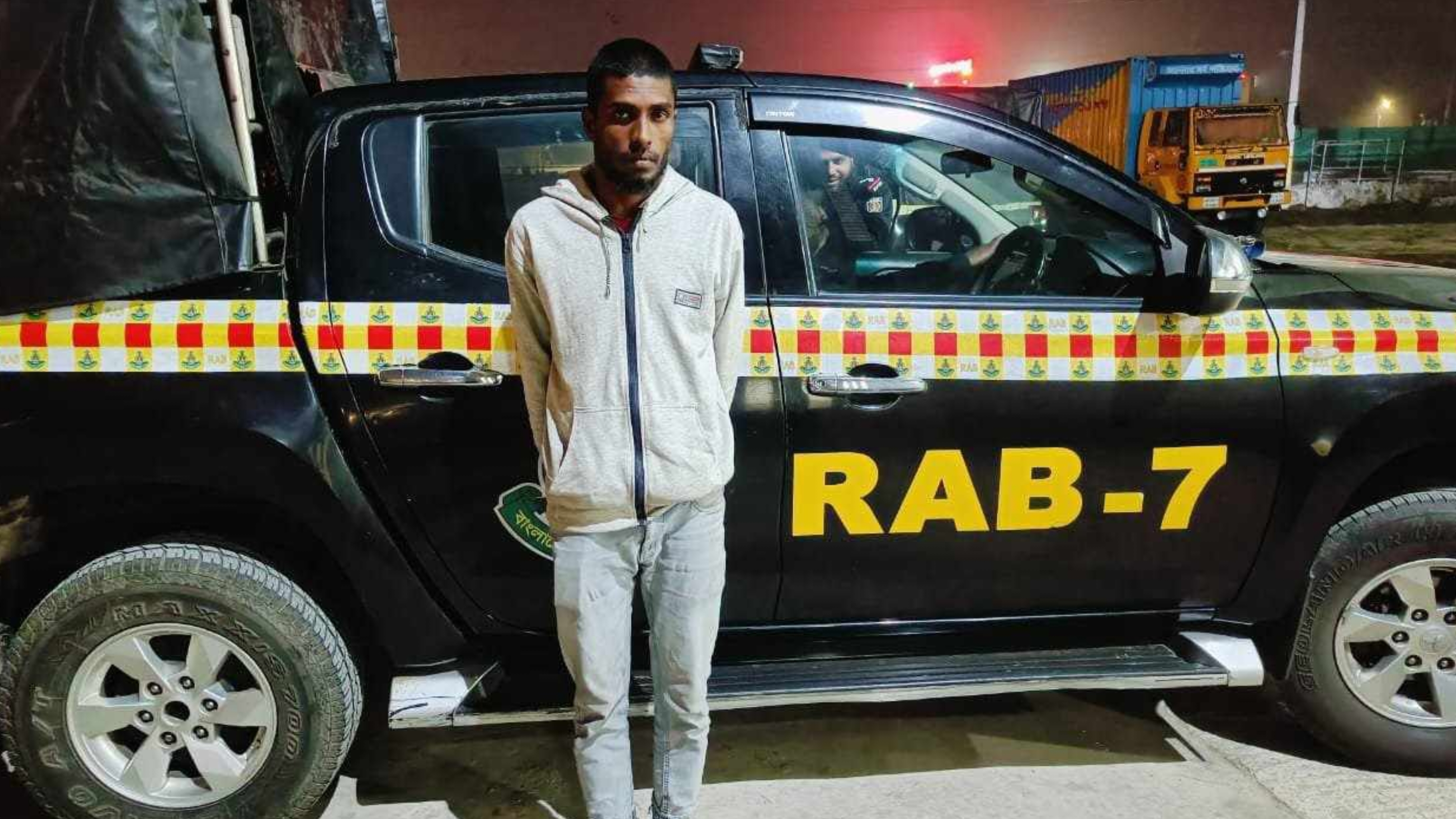 কচুয়ায় অটোবাইক চালক হত্যা : ক্লুলেস মামলার আসামি আটক করেছে র্যাব