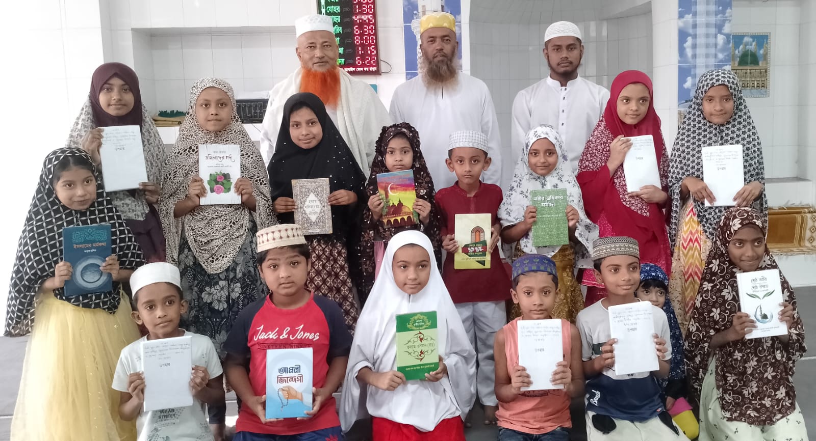 জিটি রোডে পবিত্র কোরআন তেলাওয়াত প্রতিযোগিতা