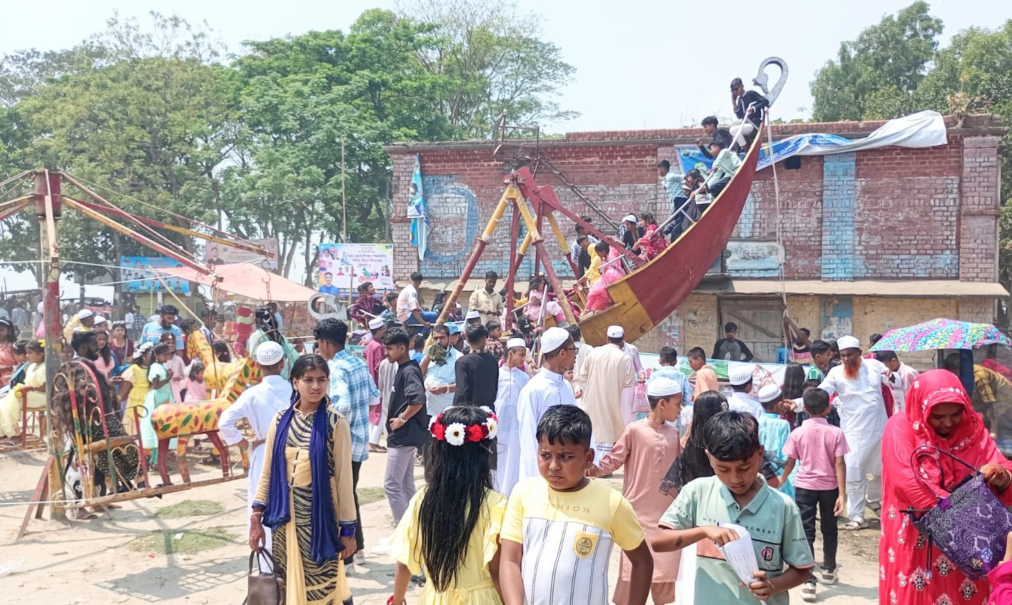 দেড় দশক পর ভিন্ন পরিবেশে অন্যরকম  ঈদুল ফিতর