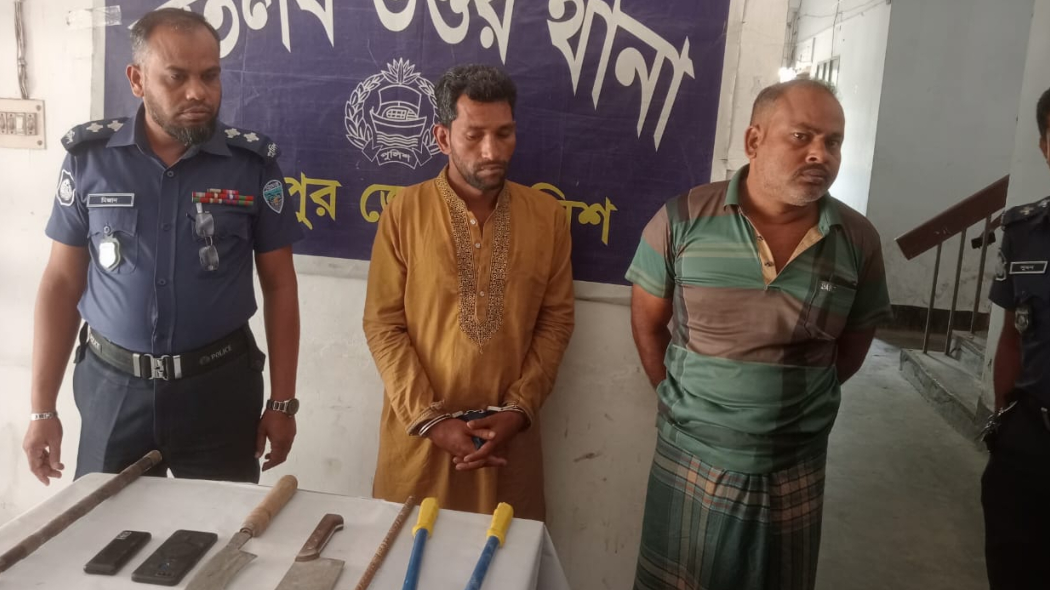 মতলব উত্তর থানা পুলিশের অভিযান
