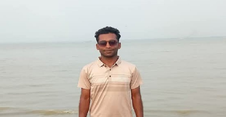 হাজীগঞ্জে বজ্রপাতে ধান কাটা শ্রমিকের মৃত্যু