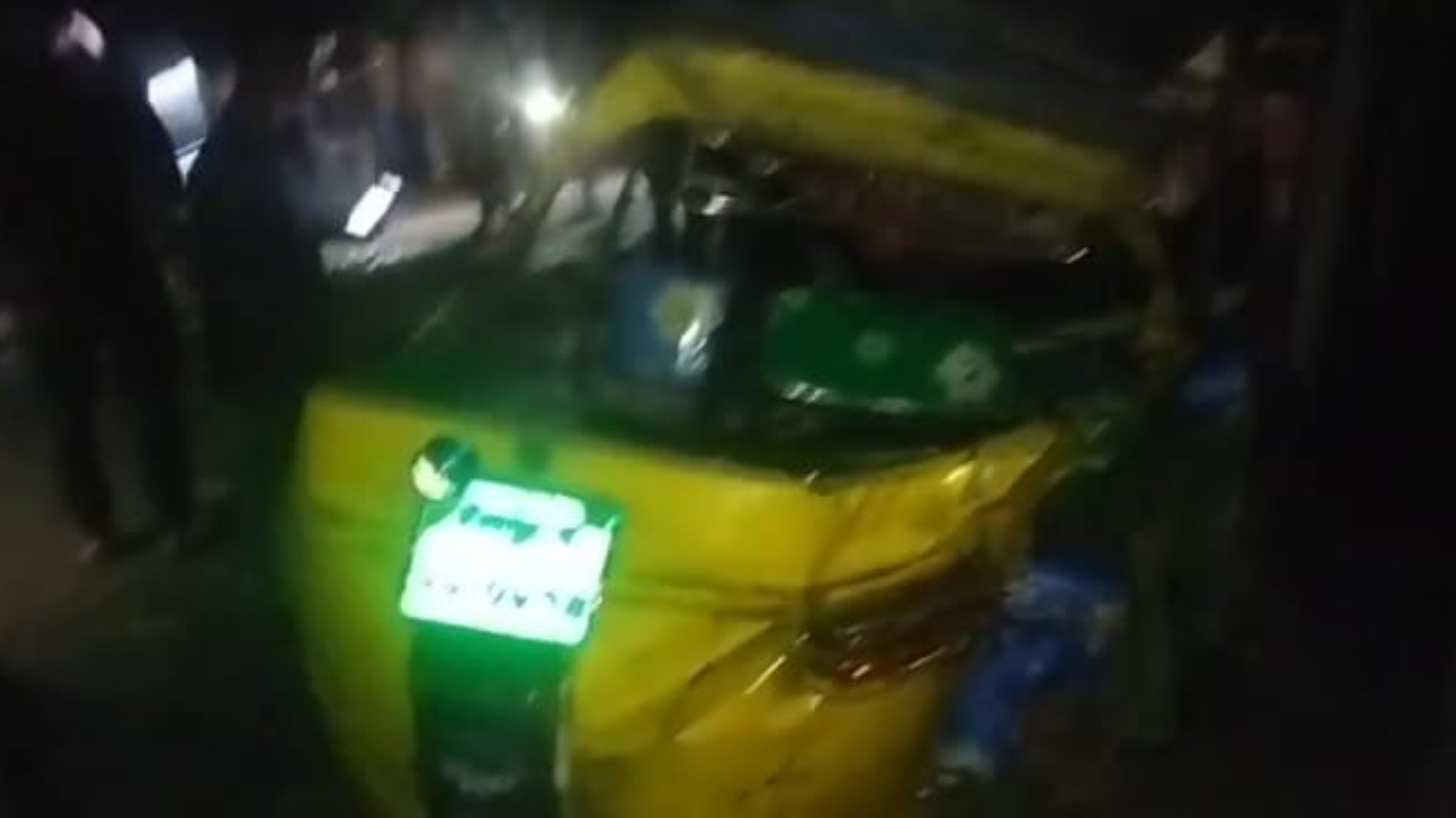 দাঁড়িয়ে থাকা ট্রাক্টরের পেছনে ঢুকে পড়ে দ্রুতগামী অটোরিকশা : হতাহত চারজন