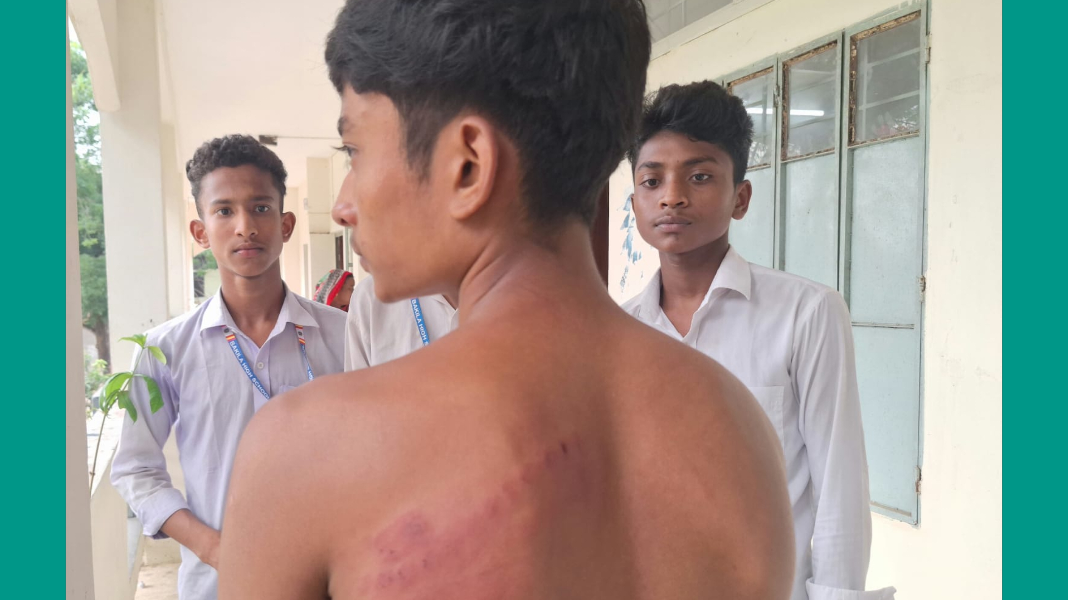 কেন্দ্রের সামনে থেকে দুই পরীক্ষার্থীকে তুলে নিয়ে নির্মম নির্যাতন