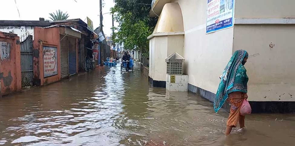 চাঁদপুরে দ্বিতীয় সর্বোচ্চ বৃষ্টিপাত রেকর্ড, জলাবদ্ধতা