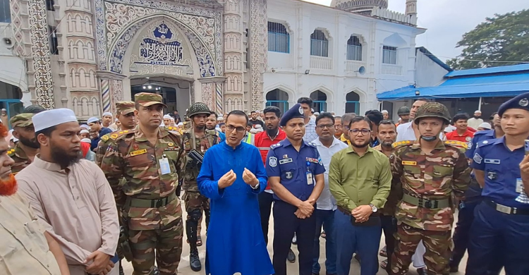 ফুটপাত দখলকারীর মালামাল জব্দ হয়ে চলে যাবে এতিমখানায় ..........জেলা প্রশাসক মোহাম্মদ মোহসীন উদ্দিন
