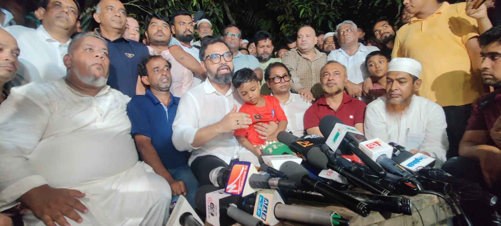 সোহানের ফুটবলশৈলীর ভিডিও দেখে তারেক রহমান খুবই মুগ্ধ