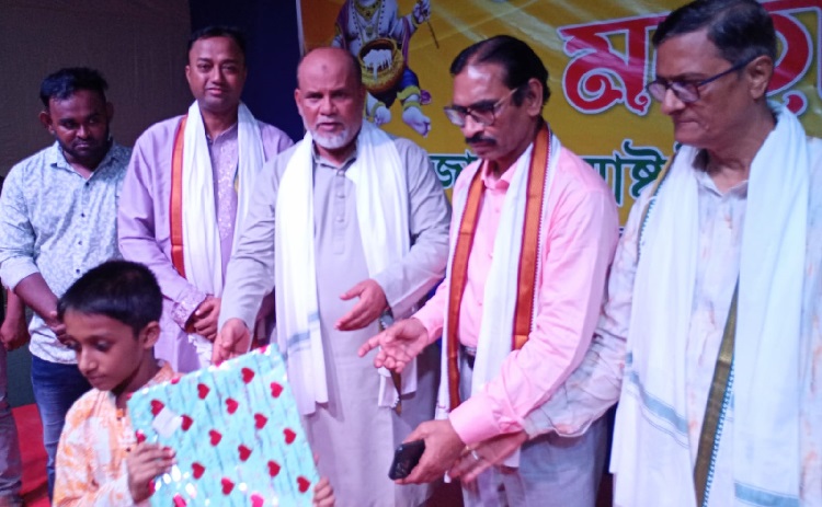 আমি রাজনীতি করি মানুষের জন্যে, মানুষের সেবাই আমার রাজনীতি ---------আলহাজ্ব মো. মোশারফ হোসাইন