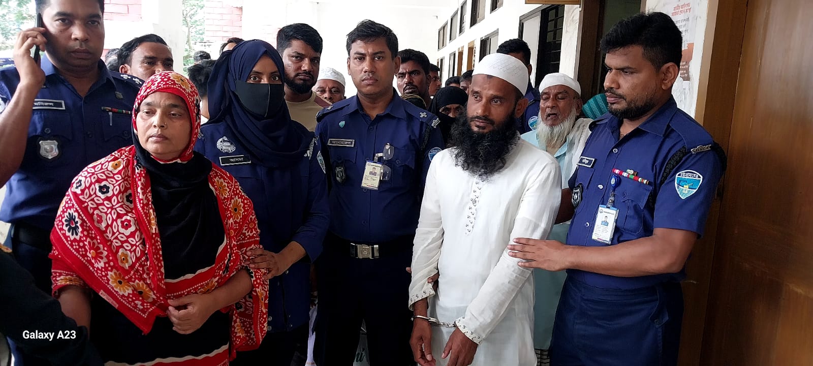 কুমিল্লার তিতাসে শিশু সায়মনকে হত্যার দায়ে ভগ্নিপতির মৃত্যুদণ্ড।। শ্যালিকার যাবজ্জীবন কারাদণ্ড