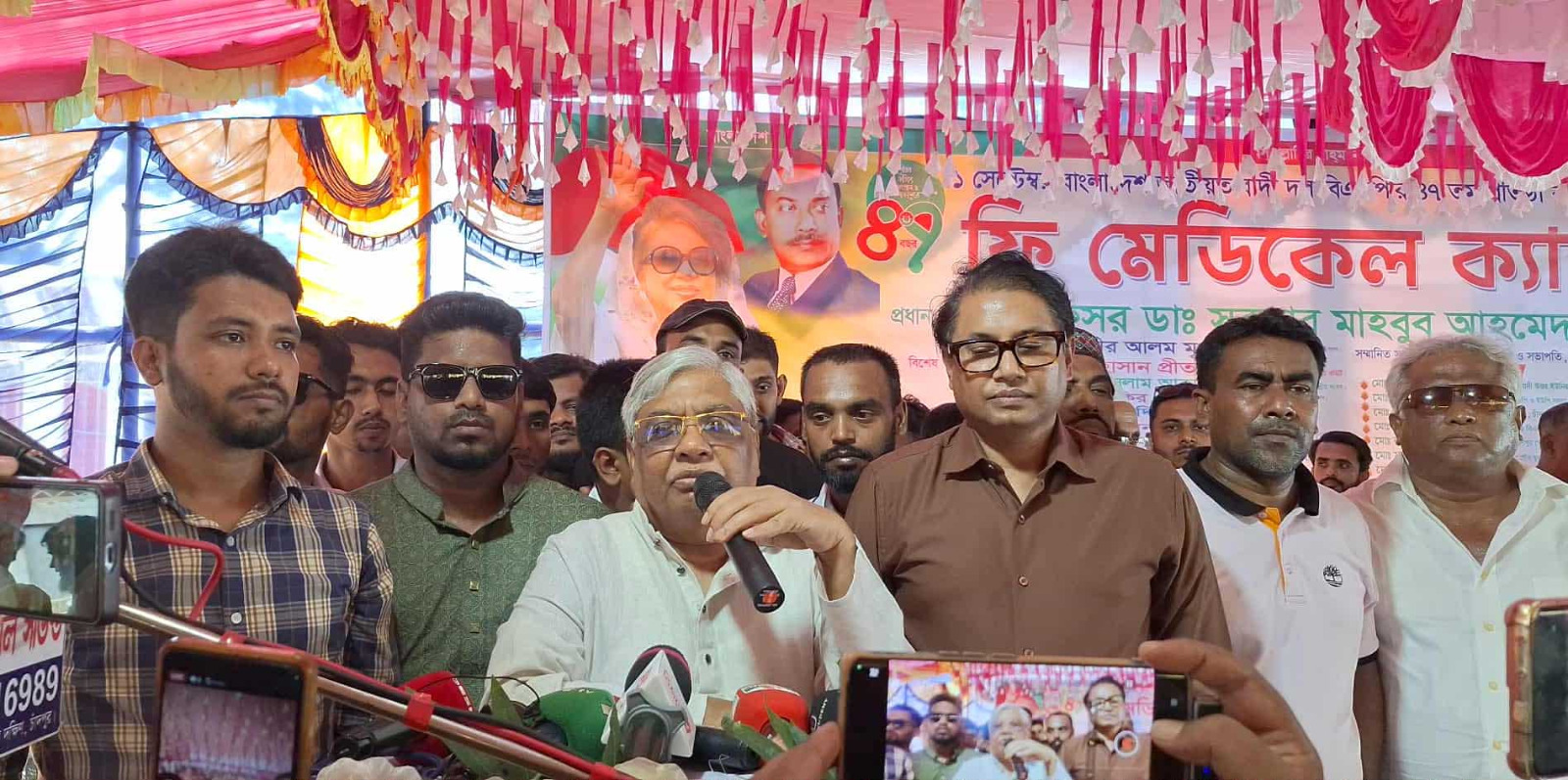 বিশ্বের বৃহত্তম গণতান্ত্রিক দেশেও পিআর পদ্ধতি নেই, বাংলাদেশে তো তা অচল ............সাবেক মন্ত্রী বরকত উল্লাহ বুলু