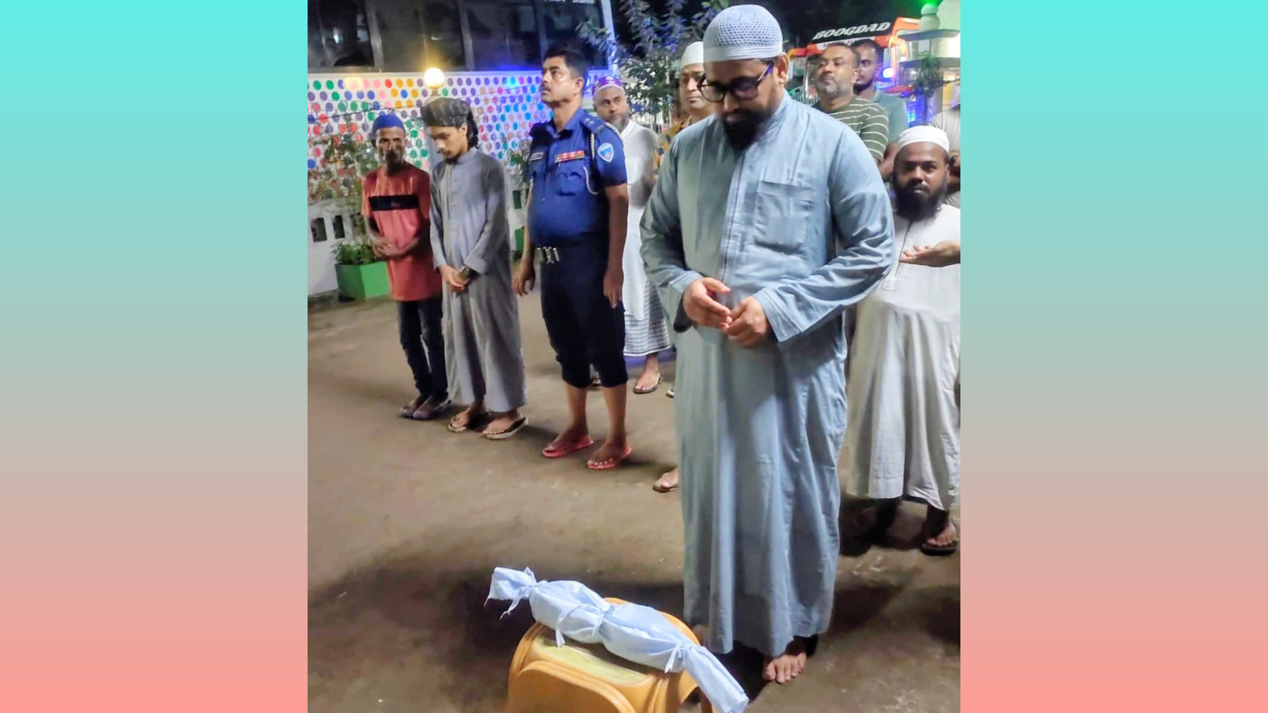 কবর দেয়ার প্রাক্কালে নড়েচড়ে ওঠা সেই নবজাতকের হাসপাতালে মৃত্যু