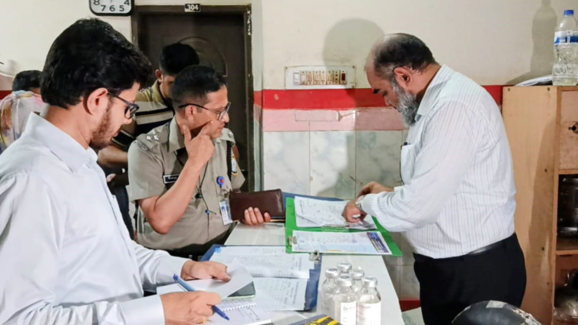 ইউনাইটেড হাসপাতাল মালিকদের বিরুদ্ধে মাদকদ্রব্য নিয়ন্ত্রণ অধিদপ্তরের মামলা