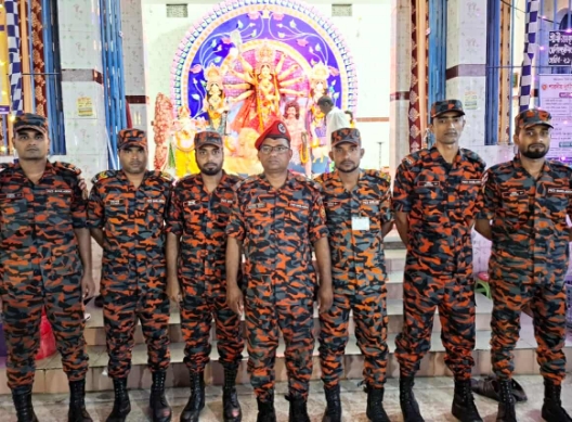 শ্রীনগরের দুর্গোৎসবে 'জিরো টলারেন্স' নীতি!