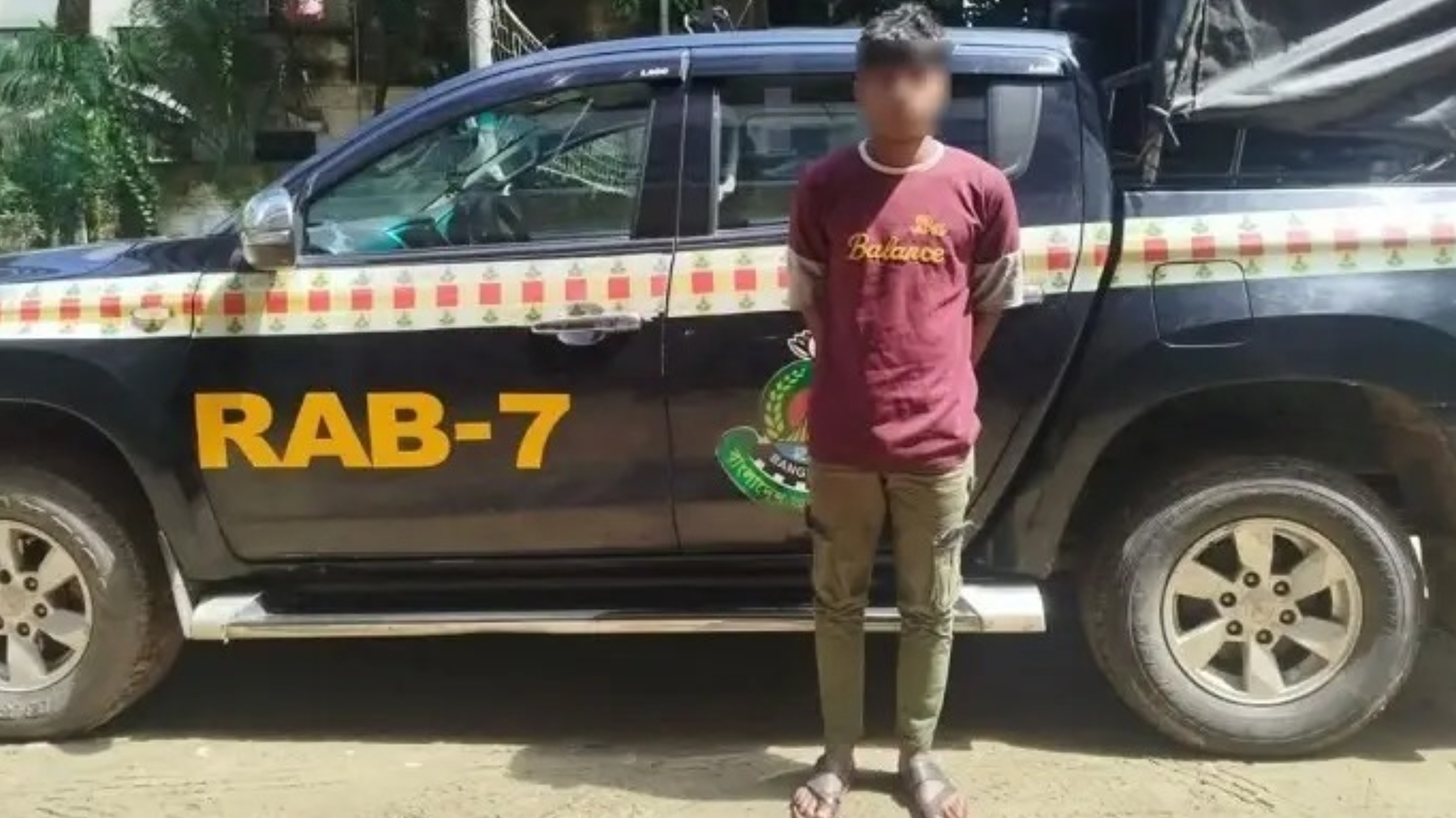 সীতাকুণ্ড থানার গণধর্ষণ মামলার আসামি চাঁদপুর থেকে গ্রেফতার