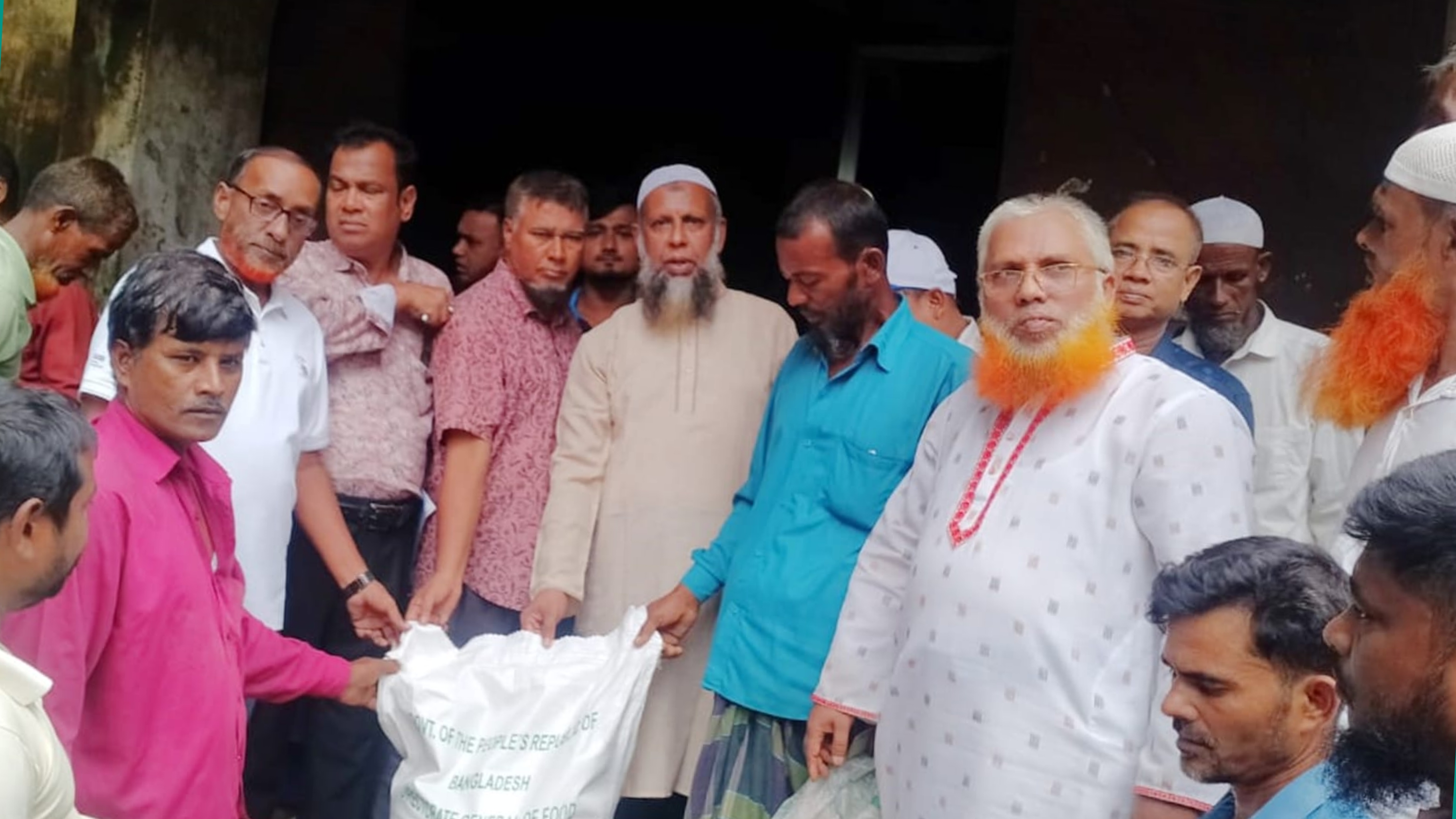 ৪৫ হাজার জেলেকে খাদ্য সহায়তা বিতরণ কার্যক্রম চলছে