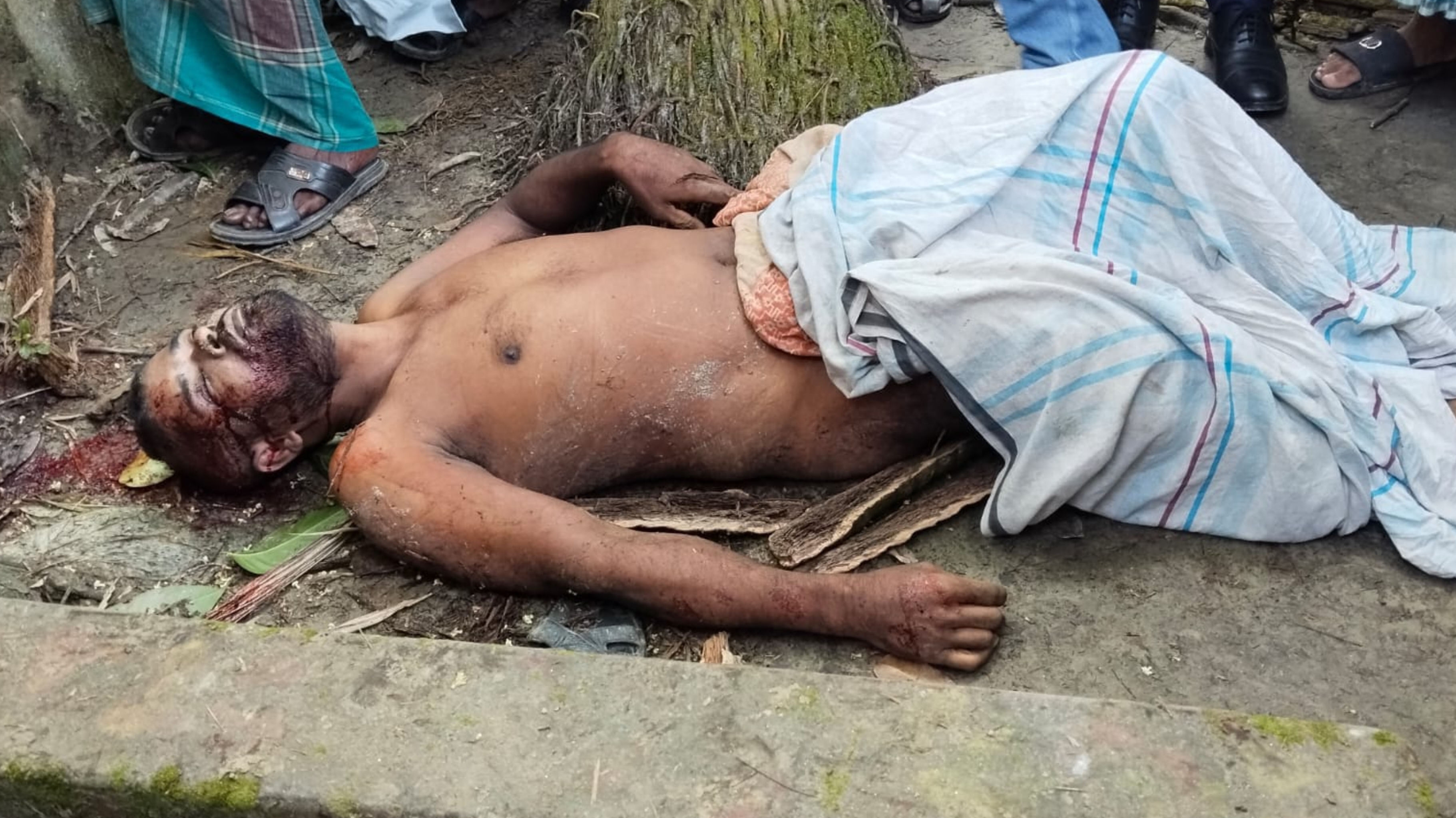 রায়পুরে যুবকের লাশ উদ্ধার।। আ'লীগ নেত্রীসহ ১০ জনের নামে হত্যা মামলা