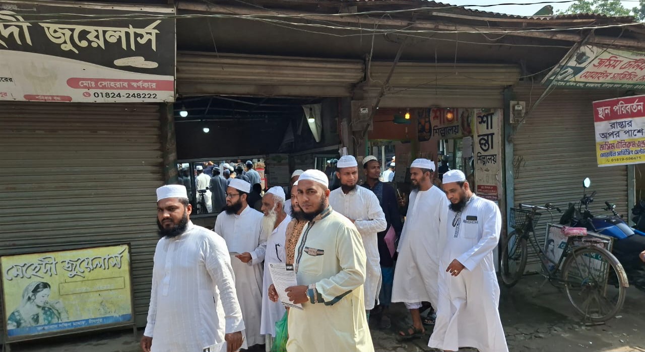 বালিয়া ইউনিয়নে হাতপাখা প্রতীকের পক্ষে ইসলামী যুব আন্দোলনের গণসংযোগ