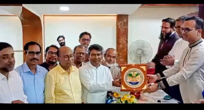 জেলা প্রশাসককে চাঁদপুর ক্লাবের বিদায় সংবর্ধনা