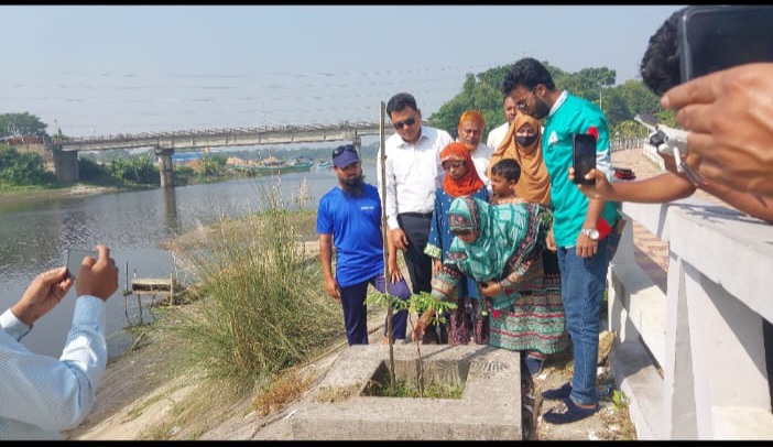 শাহরাস্তি ওয়াকওয়েতে পরিষ্কার পরিচ্ছন্নতা অভিযানে বিডি ক্লিন