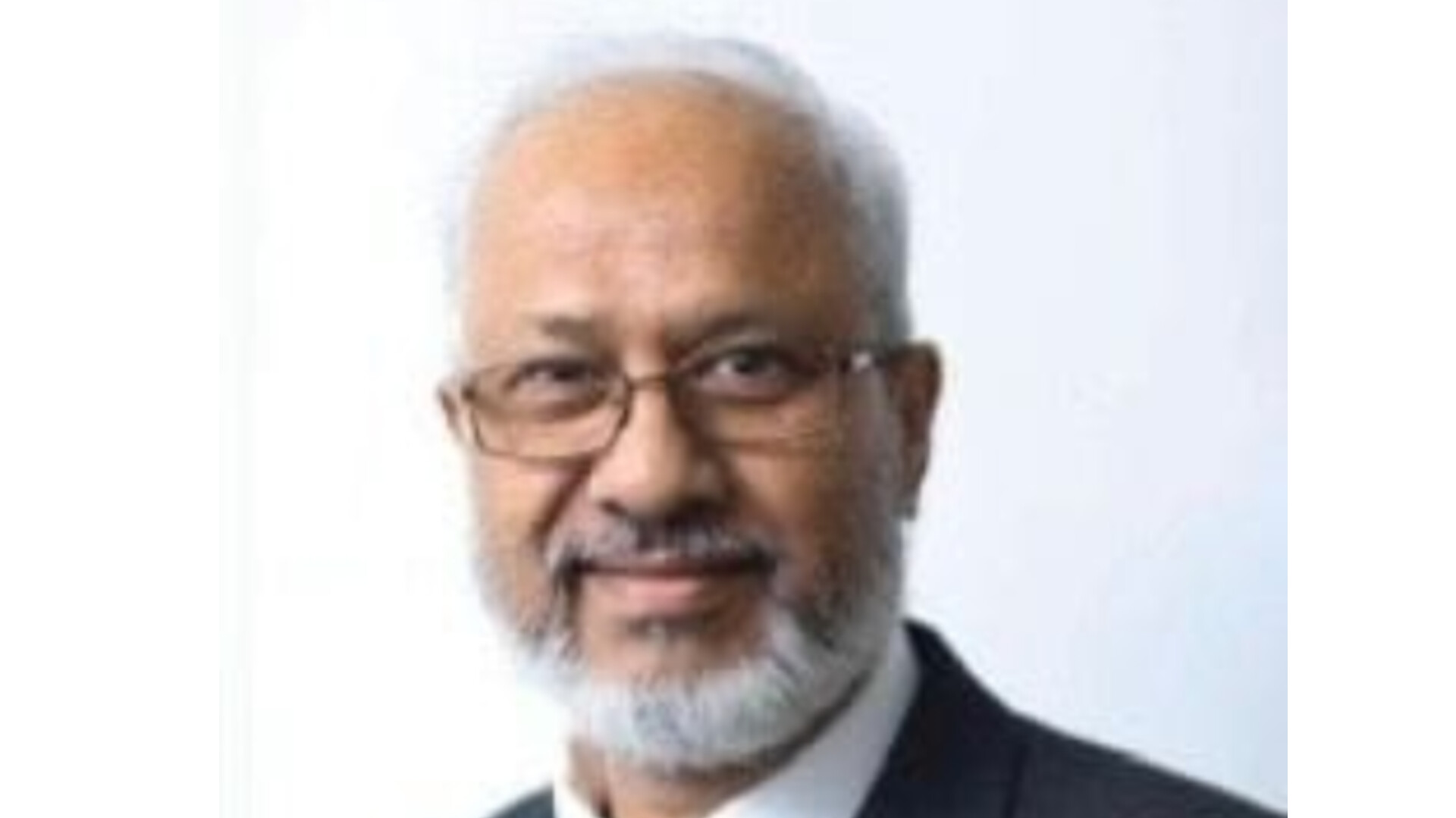 ‘প্রবাসী সম্মাননা’ পেলেন যুক্তরাজ্য প্রবাসী লেখক ও সাংবাদিক মো. রহমত আলী