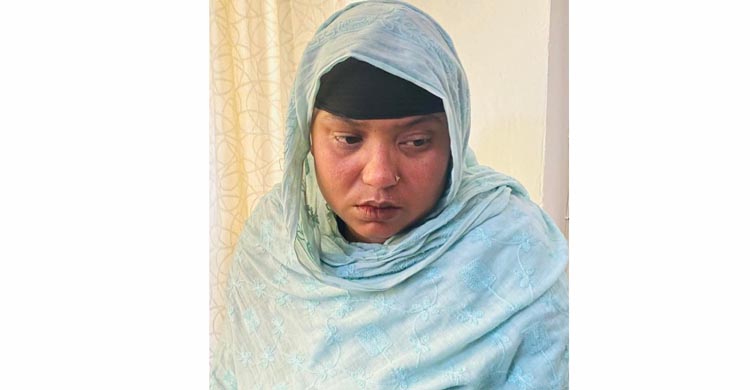 শাহরাস্তি স্বাস্থ্য কমপ্লেক্সে চিকিৎসা নিতে এসে চোরের খপ্পরে রোগী