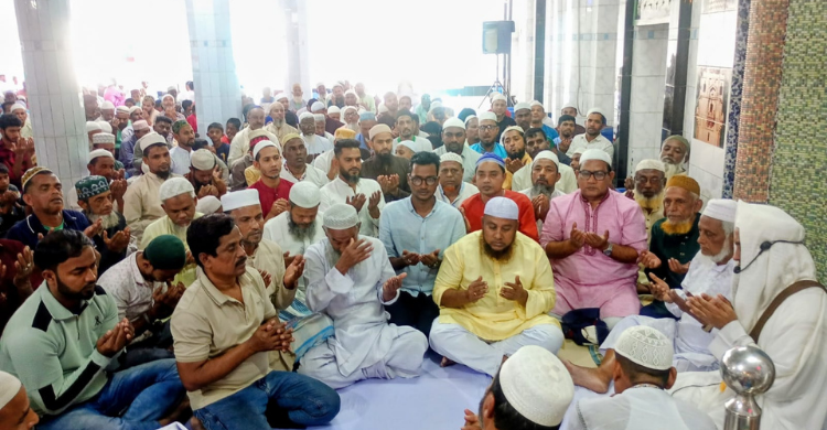 পুরাণবাজার বড় মসজিদে ১নং ওয়ার্ড বিএনপির শোকরিয়া দোয়া