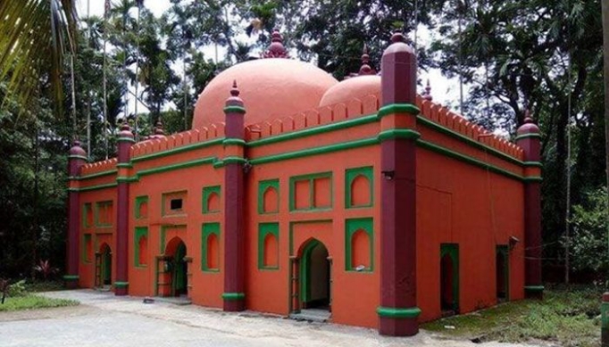 মোগল স্থাপত্যের নিদর্শন হাজীগঞ্জের অলিপুর মসজিদ