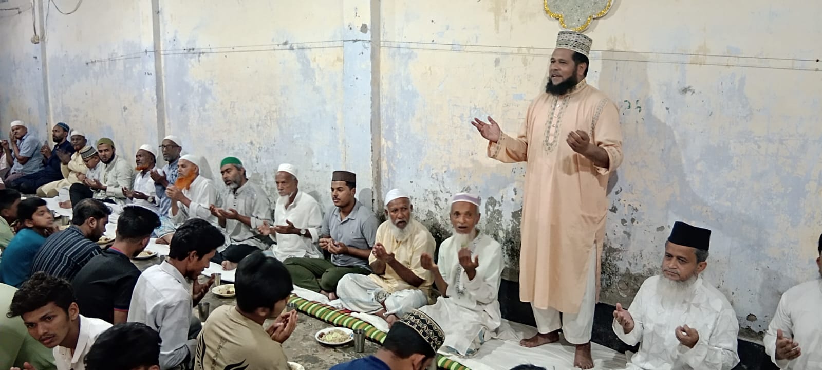 গাছতলা দরবার শরীফে ইফতার মাহফিল