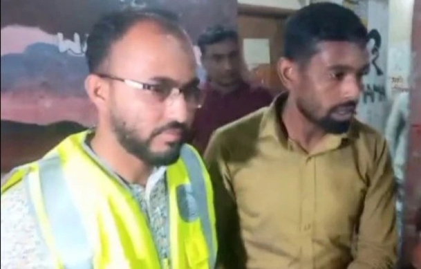 রেলের টিকেট বিক্রির সাড়ে ৭ লাখ টাকা আত্মসাতে একজনকে আটক করেছেন রেলওয়ে পুলিশ