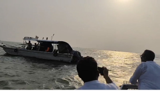 এমপির অভিযানে চাঞ্চল্য ও তাঁর ক্ষোভ