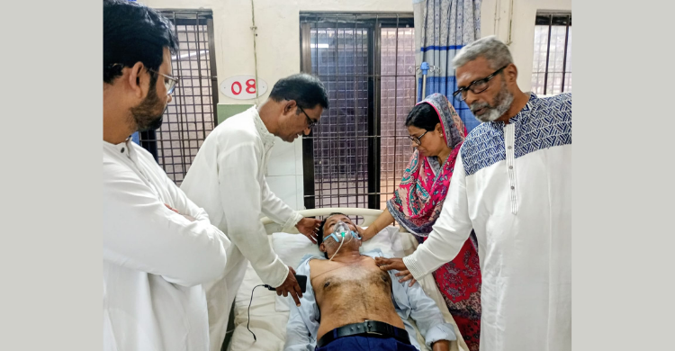 জেলা বিএনপি নেতা মাহবুব আনোয়ার বাবলু অসুস্থ হয়ে হাসপাতালে ভর্তি