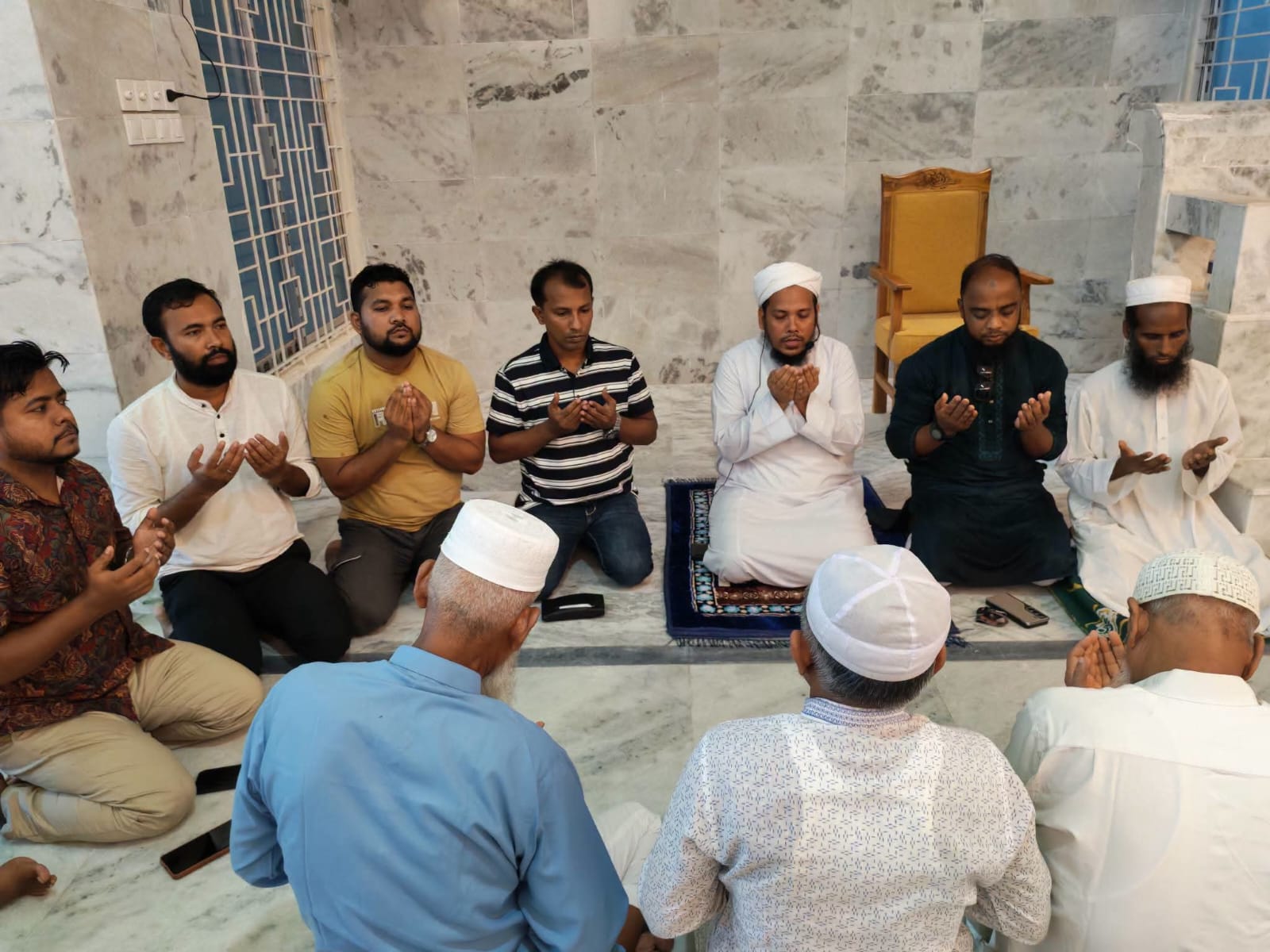 জুলাই আন্দোলনে শহিদদের আত্মার মাগফিরাত কামনায় মতলব উত্তরে ছাত্রদলের মিলাদ ও দোয়া
