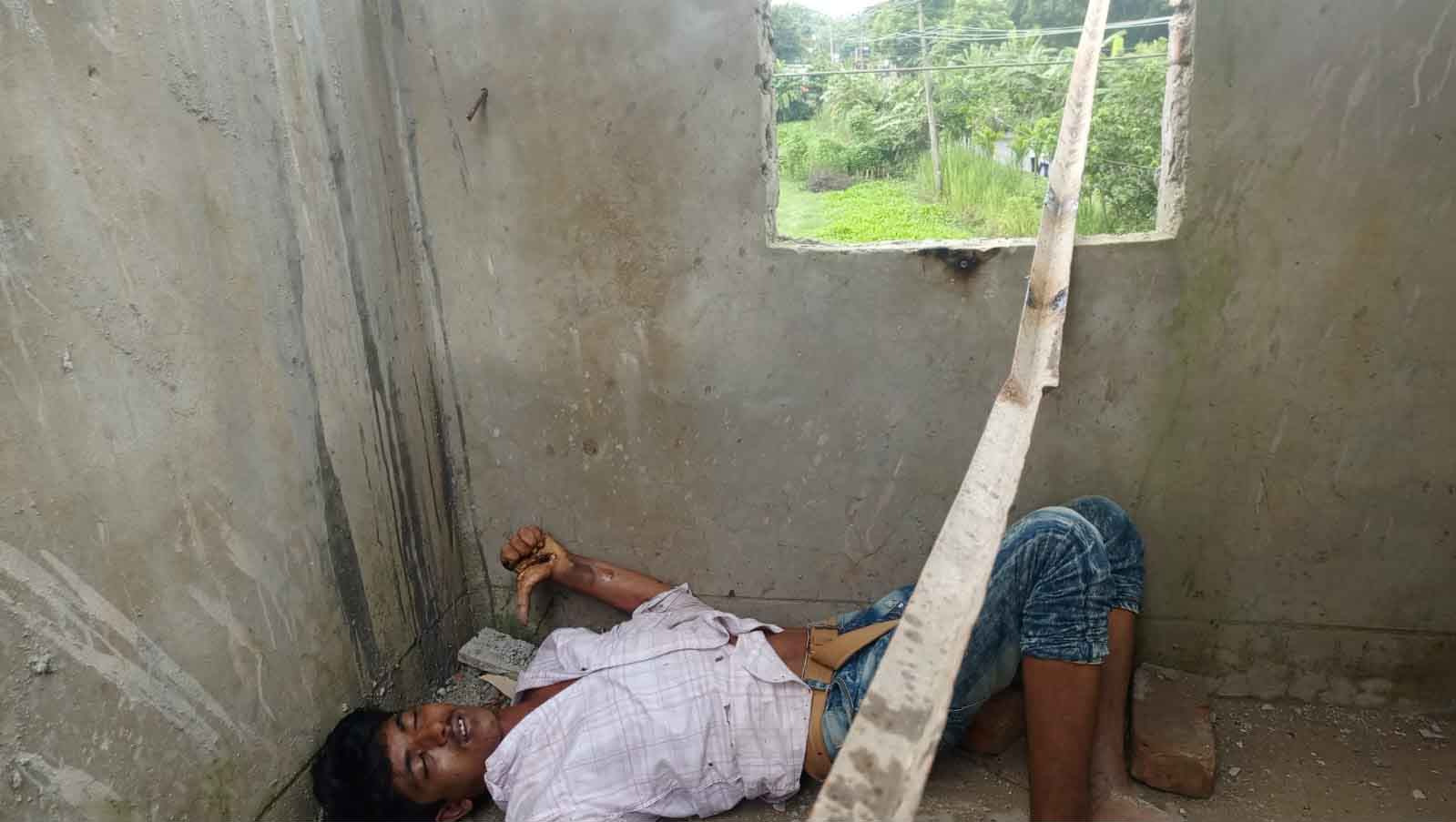 মতলবে বিদ্যুৎস্পৃষ্ট হয়ে নির্মাণশ্রমিকের মৃত্যু