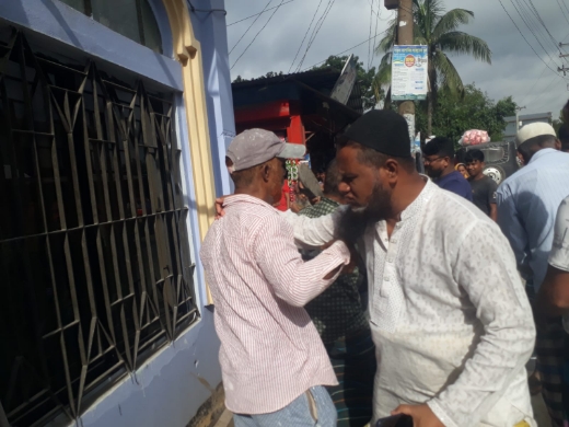 শ্রীনগরে রঙ করার পদ্ধতি নিয়ে দ্বন্দ্বে দুই রঙমিস্ত্রির সংঘর্ষ, সালিসে মীমাংসা