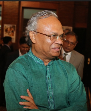 “যাকে মৃত ঘোষণা করা হয়েছিল, তিনিই আজ রাষ্ট্রের নীতিনির্ধারণী টেবিলে”