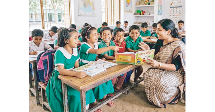 প্রাথমিক বিদ্যালয়ের শিক্ষার্থীদের প্রয়োজনীয় শিক্ষা উপকরণ ও সহায়ক সুবিধা নিশ্চিত করতে শিক্ষকের ভূমিকা