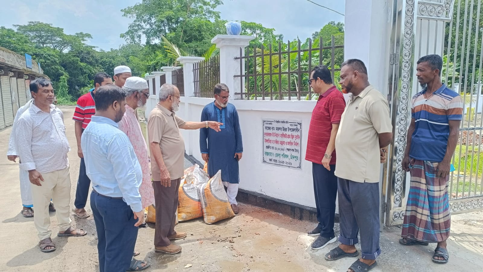 জনস্বার্থে বাস্তবায়িত যে কোনো উন্নয়ন প্রকল্পের কাজ অবশ্যই নির্ধারিত মান বজায় রেখে করতে হবে