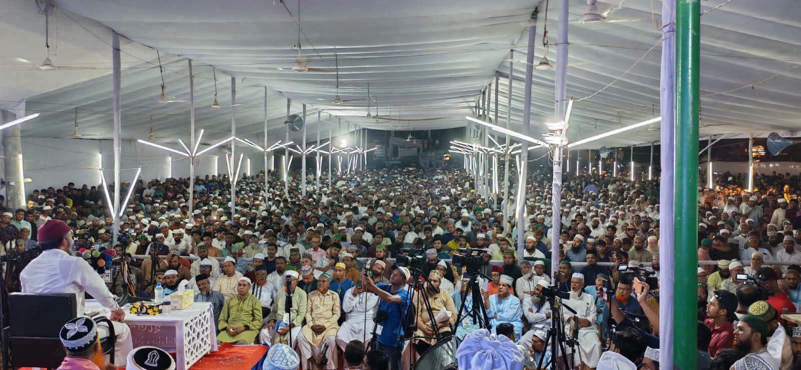 ঈদে মিলাদুন্নবীর বিরোধীদের প্রতি সরকারি ব্যবস্থাপনায় বাহাসের খোলা চ্যালেঞ্জ