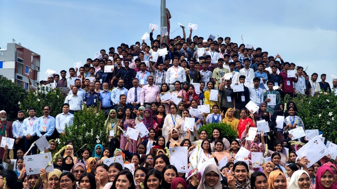 চাঁদপুরে স্বাধীনতার পর সর্ববৃহৎ কৃতী শিক্ষার্থী সংবর্ধনা