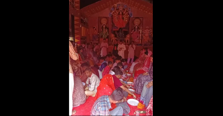 মতলবে আবেগঘন পরিবেশে ‘জীবন্ত মাতৃপূজা’