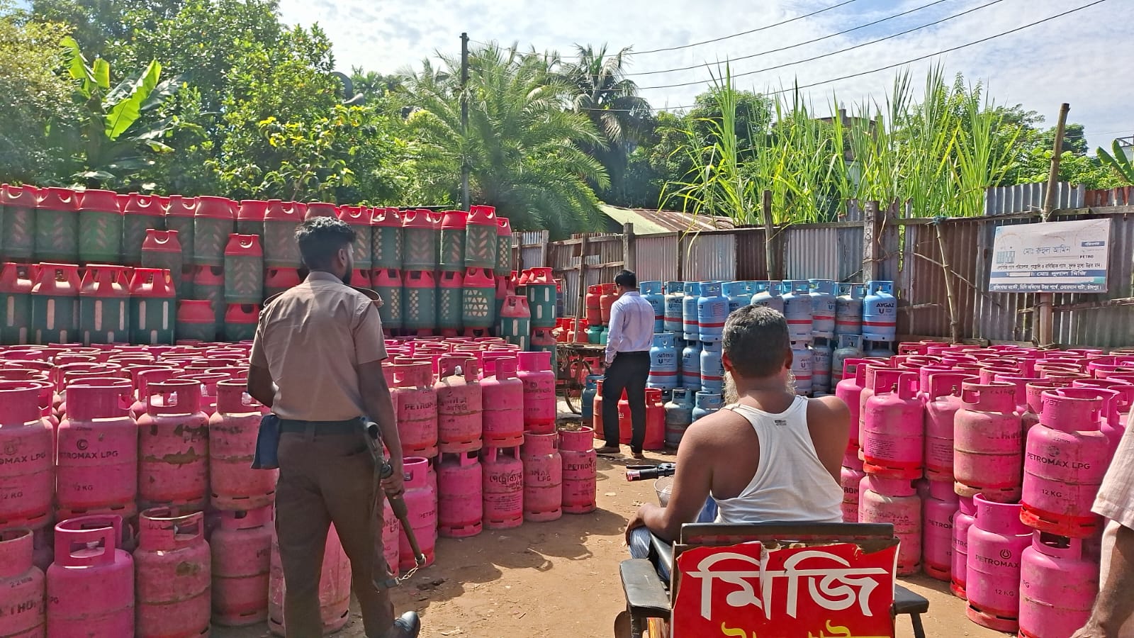 জাতীয় ভোক্তা অধিকার সংরক্ষণ অধিদপ্তরের অভিযানে দুই প্রতিষ্ঠানকে জরিমানা