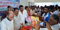 মোশাররফ হোসেন কচুয়ার  তৃণমূল বিএনপির প্রার্থী    : উপজেলা যুবদলের আহ্বায়ক মহিউদ্দিন মজুমদার