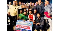খেলাধুলায় নিজের উপার্জিত অর্থ বিলিয়ে আনন্দ পান শাহরাস্তির জাহাঙ্গীর আলম
