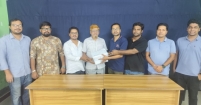সাহিত্য একাডেমিকে চাঁদপুর সাহিত্য পরিষদের বই প্রদান