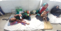 রায়পুরে বেহাল রাস্তায় অটো চলাচলে নিষেধ করায় হামলা, ভাংচুর, আহত ৮