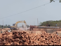 লক্ষ্মীপুরে অবৈধ ৪৯টির মধ্যে ২৯টি ইটভাটায় অভিযান, ৬শ' ব্যক্তির নামে মামলা