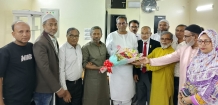 চাঁদপুর সদরের এমপিকে জেলা গণফোরামের ফুলেল শুভেচ্ছা