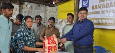 রমজানে দুঃস্থদের মাঝে ওবার্ট হেল্পার্সের খাদ্য সামগ্রী বিতরণ