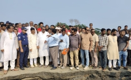 সরকার দ্রুততম সময়ের মধ্যে স্থায়ী বাঁধ নির্মাণ করবে